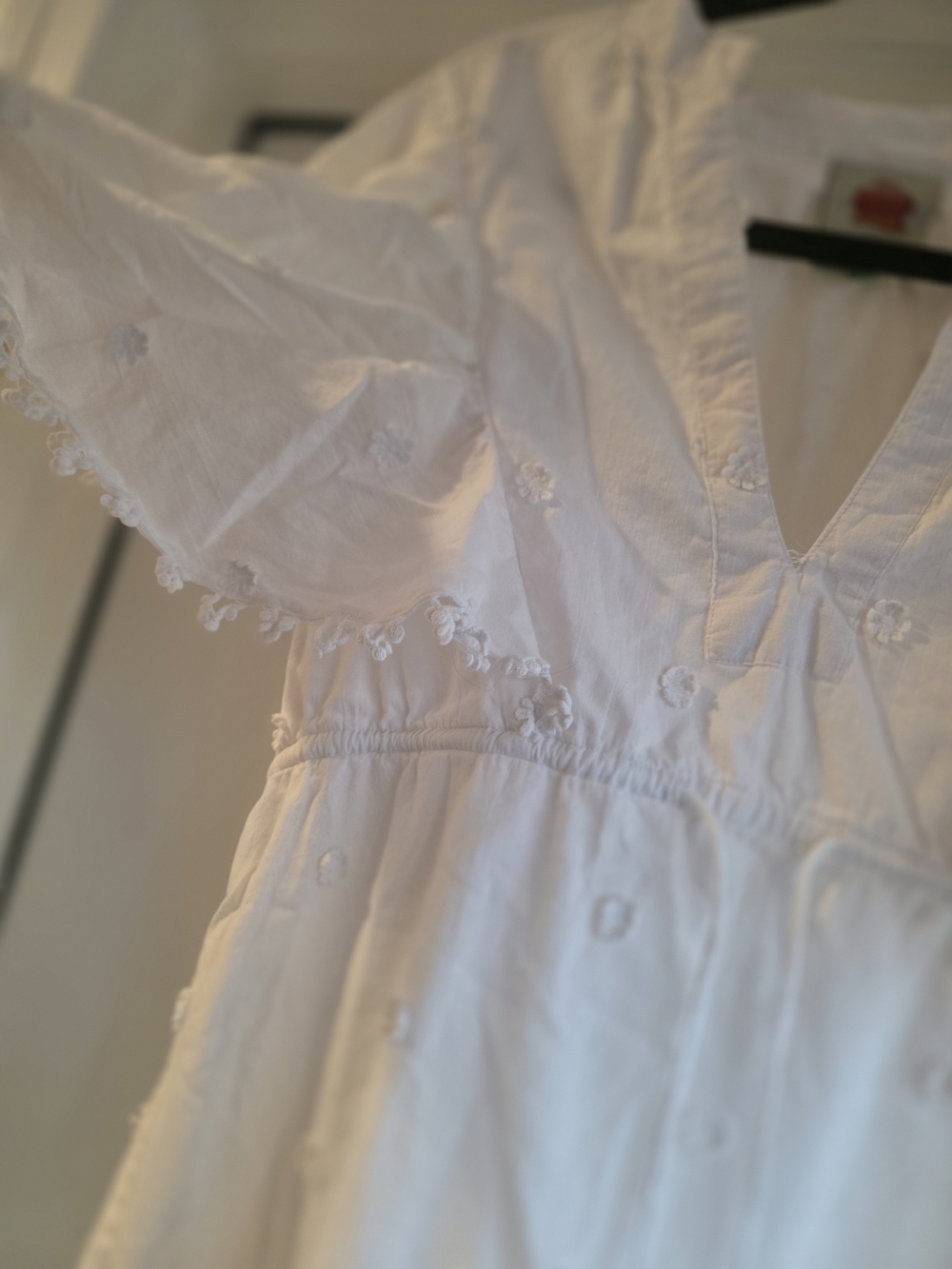 100% Cotton Farm Rio White Embroidered Ruffle Dress - Picture 3 of 9
